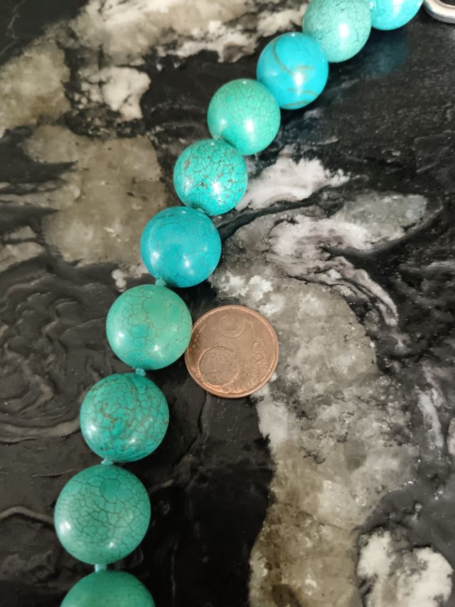 Collar de turquesas naturales