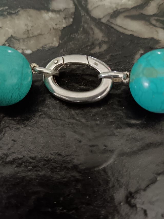 Collar de turquesas naturales