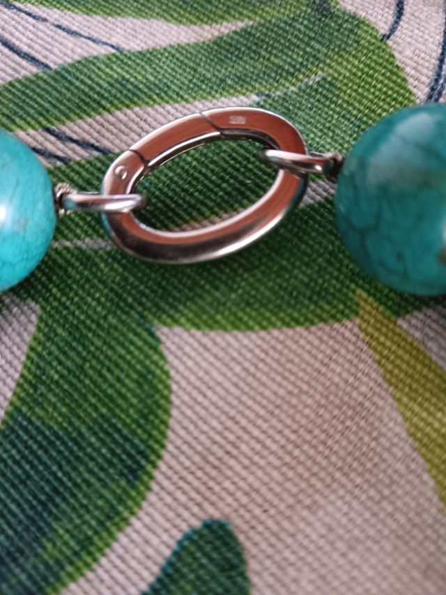 Collar de turquesas naturales