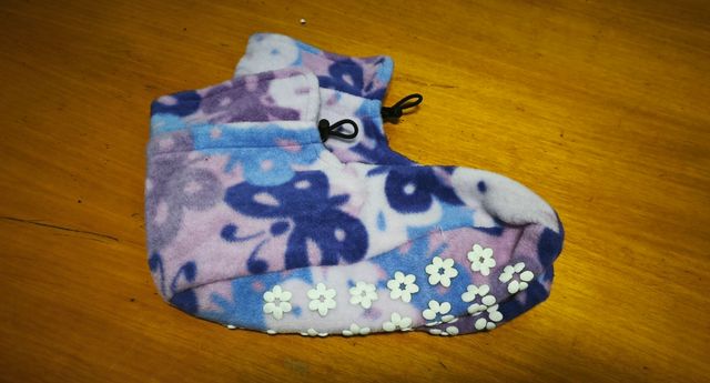 Zapatillas antideslizantes de franela.