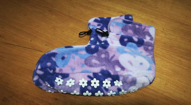 Zapatillas antideslizantes de franela.