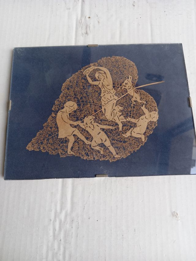 Quadretti incisione su foglie