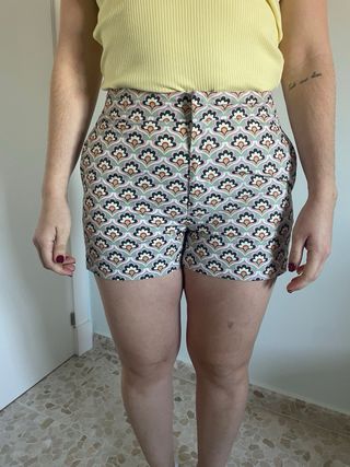 Shorts estampado Sfera