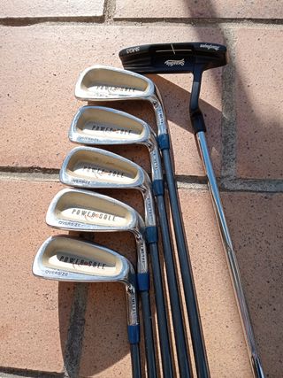 Palos de golf con bolsa