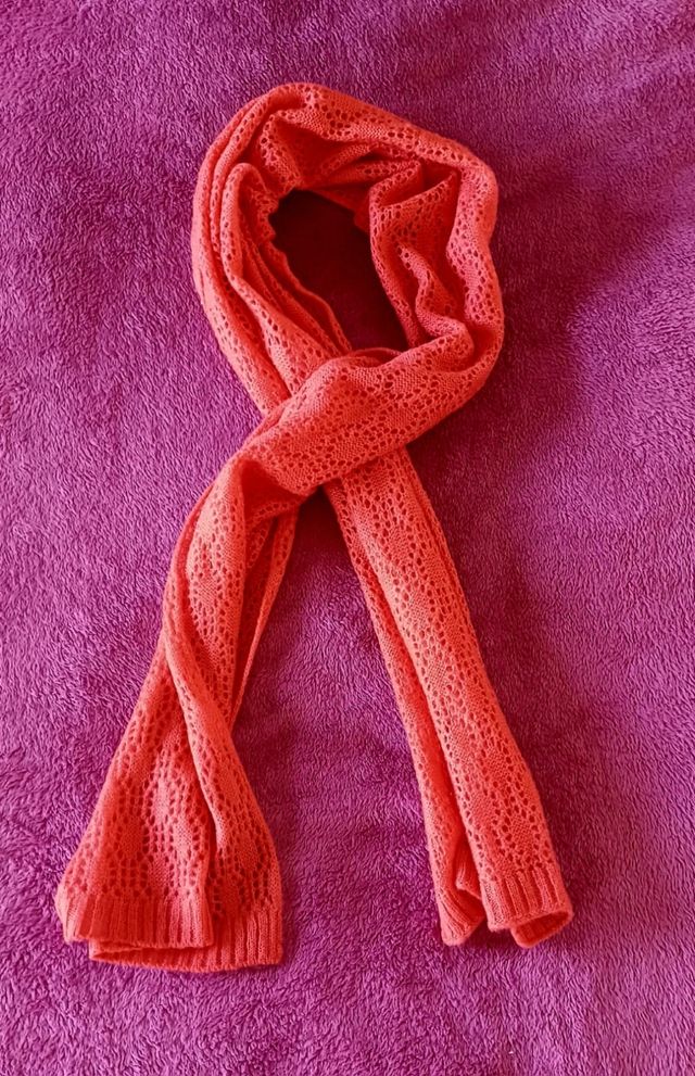 Scialle Sciarpa Ricamata Morbida Calda Bellissima