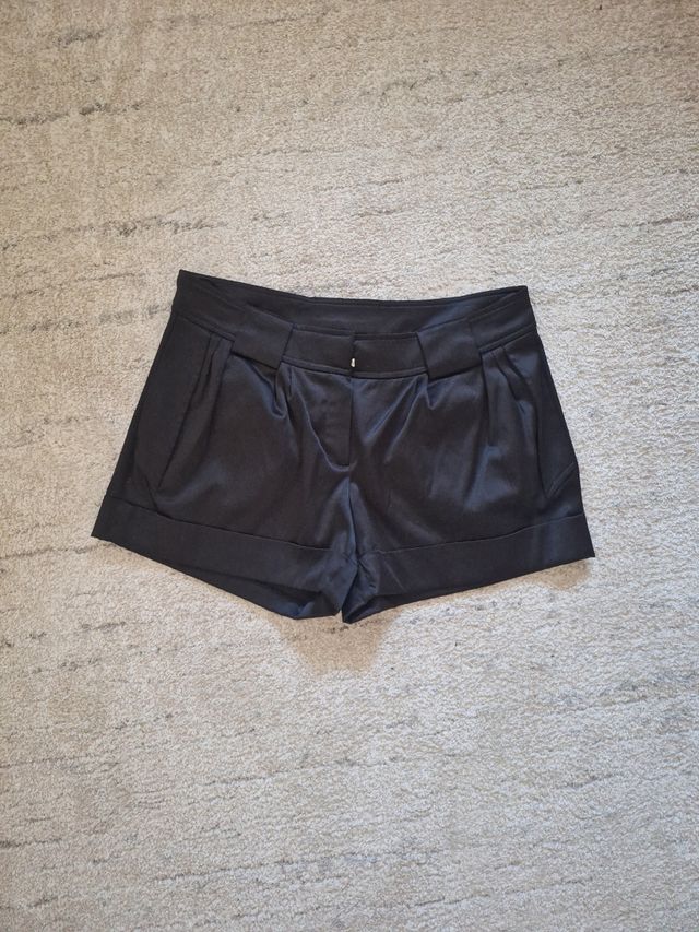 short fiesta mujer negro raso