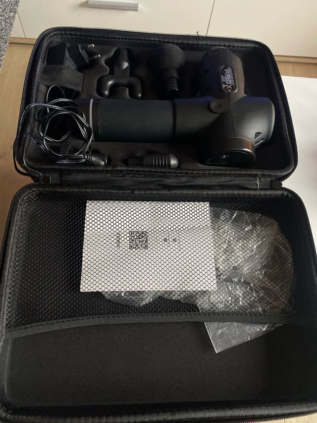 Pistola de masaje muscular Abox nueva