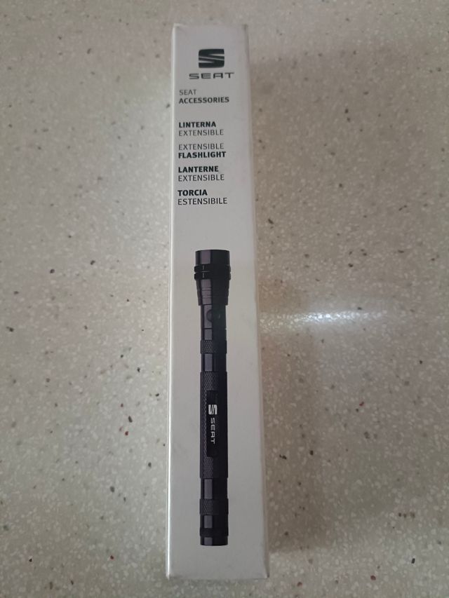 LINTERNA EXTENSIBLE Y FLEXIBLE SEAT. 