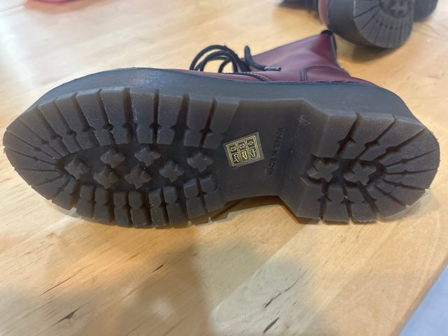 Botas nuevas burdeos Musse Cloud