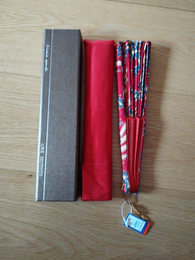 Abanico artesanal madera y seda