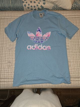 Camiseta adidas