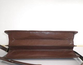 MALETÍN EN PIEL DE COCODRILO