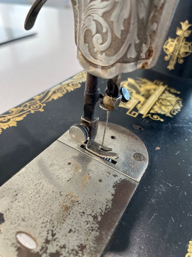 Maquina de coser Singer