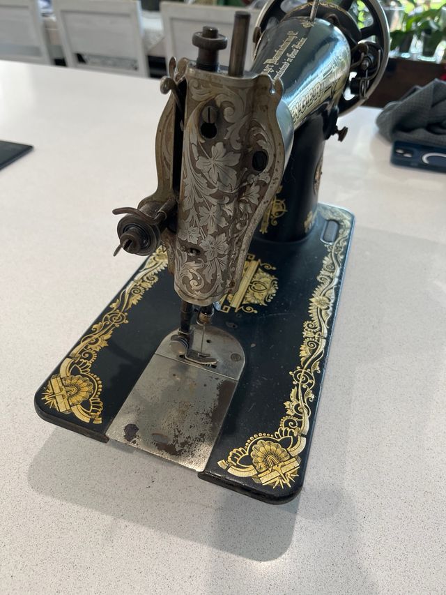 Maquina de coser Singer