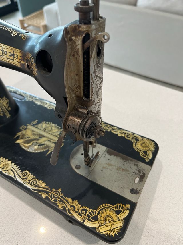 Maquina de coser Singer