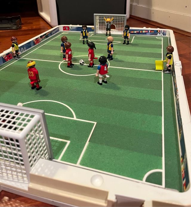 PLAYMOBIL campo de futbol