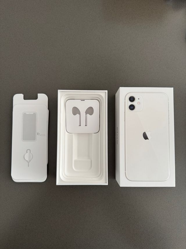 Caja origina iphone 11 blanco