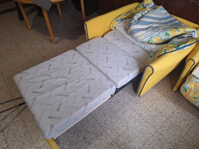 Divanetto letto