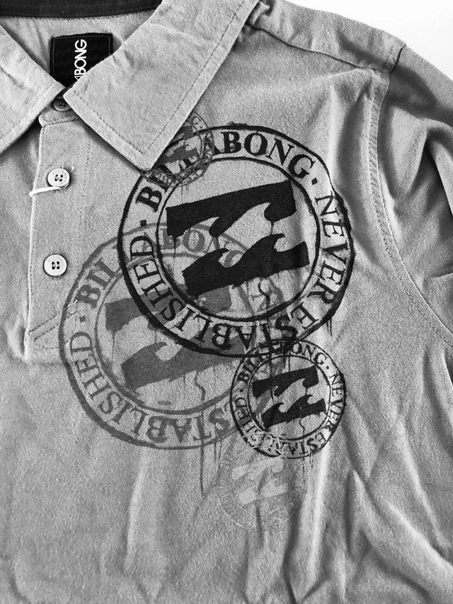 Polo Billabong manga larga gris 14 años