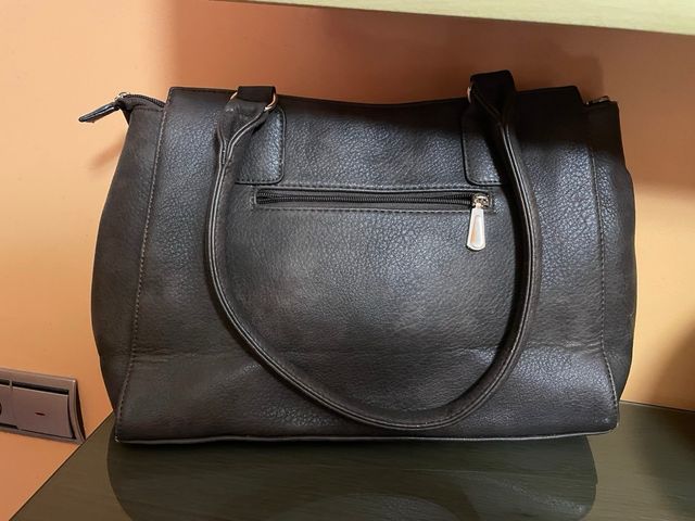Elegante borsa marrone