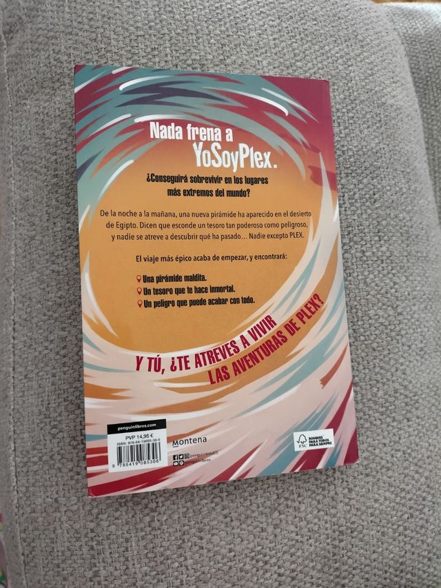 YoSoyPlex y la pirámide maldita (Las Aventuras de Plex 1)