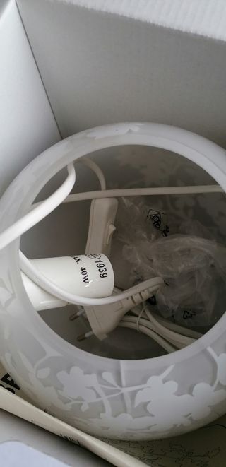 Lampada comodino ikea 