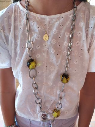 Collar tipo cadena con bolas