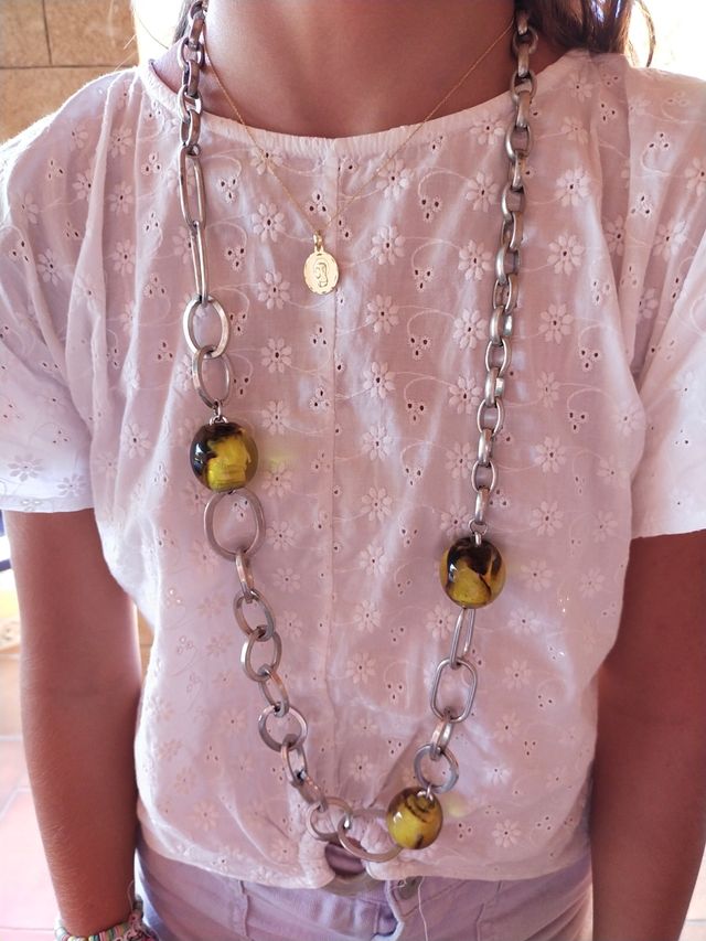 Collar tipo cadena con bolas