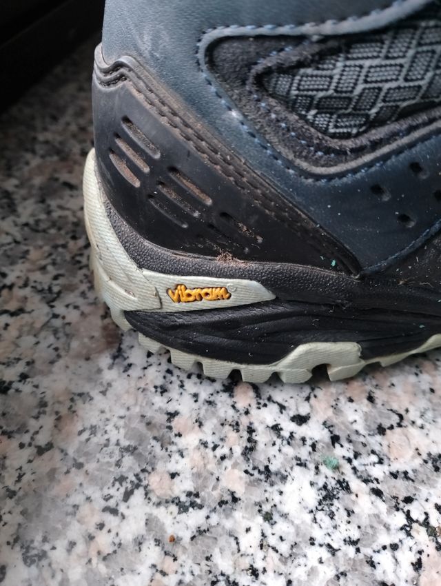 Scarponcini da montagna 