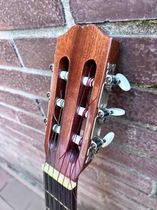 Guitarra española de 50 años