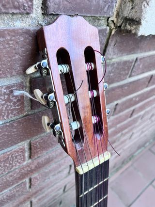 Guitarra española de 50 años