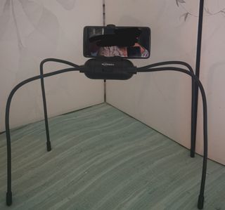 Cavalletto per dispositivi