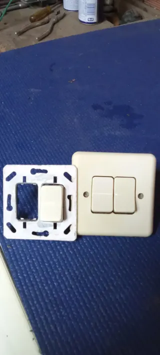 Interruptor.enchufes,mecanismos,serie puma  4000