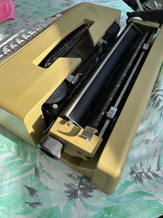 Maquina escribir Olivetti