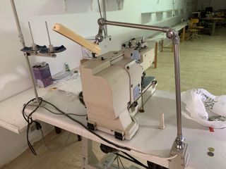 Maquina coser ojales Fomax