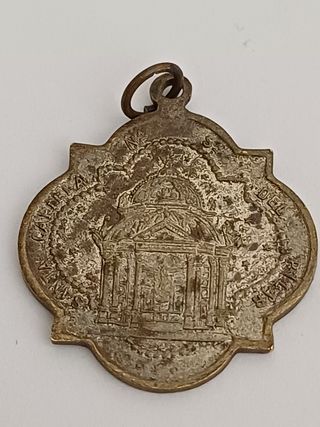 Antigua medalla Virgen del Pilar