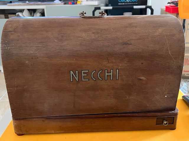 Antigua maquina de coser