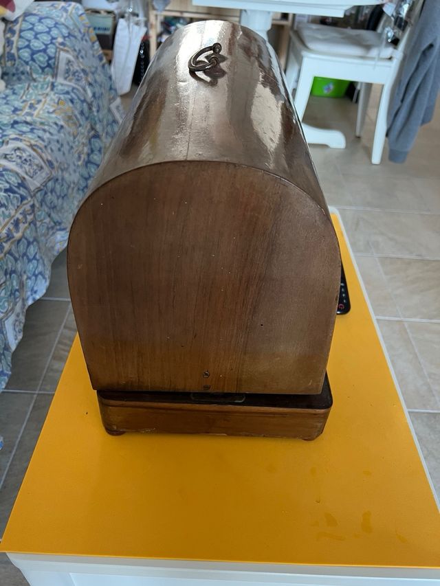 Antigua maquina de coser