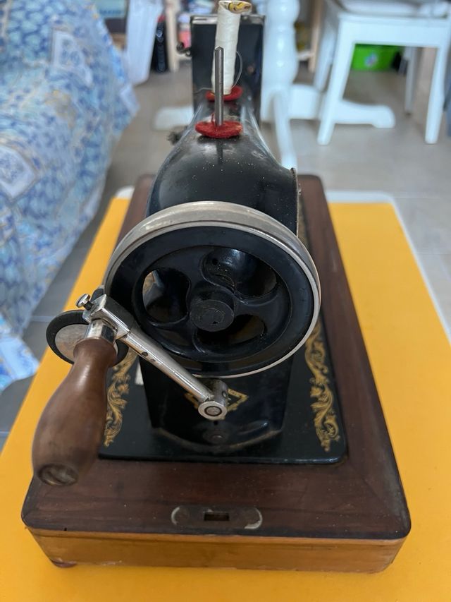 Antigua maquina de coser