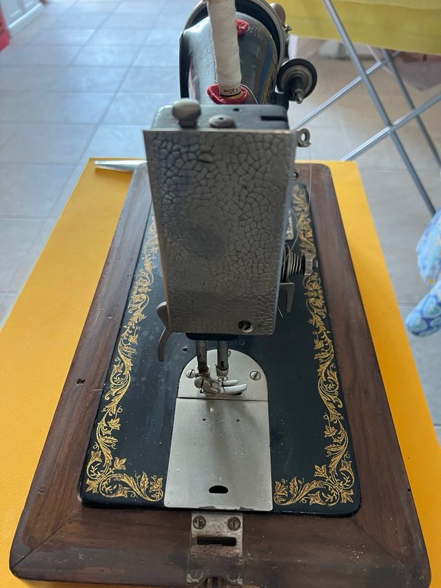 Antigua maquina de coser
