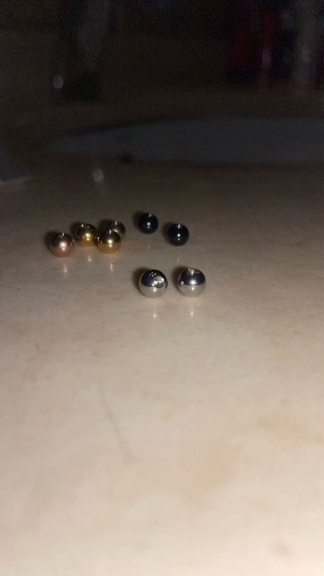 Bolas piercing nuevas titanio 5mm