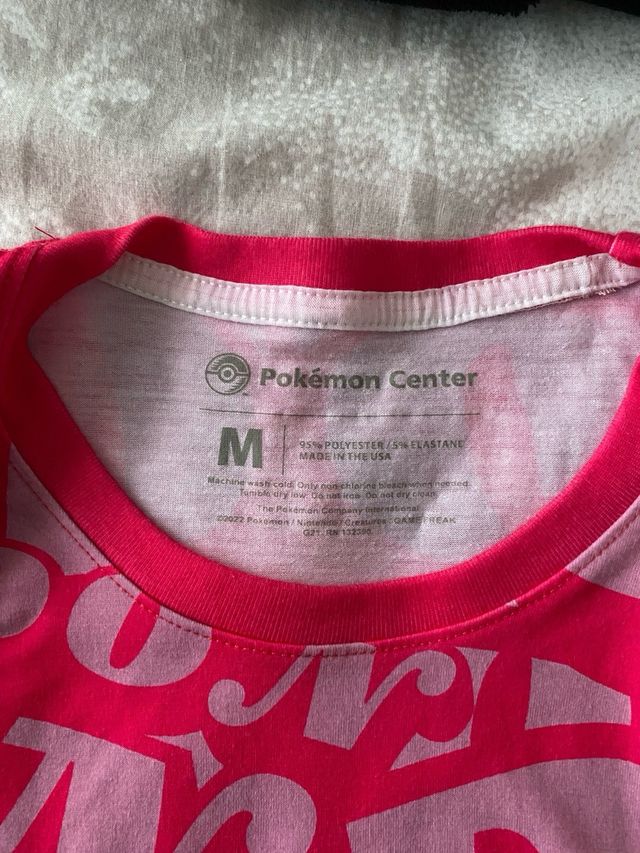 Camiseta tienda oficial pokemon