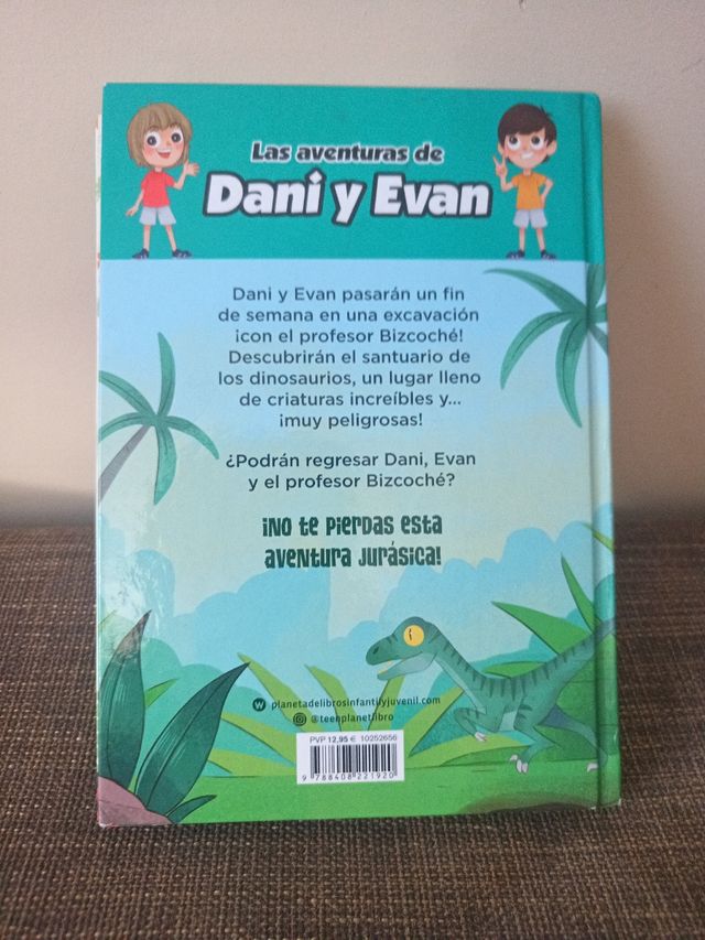 Las aventuras de Dani y Evan. El secreto de los dinosaurios