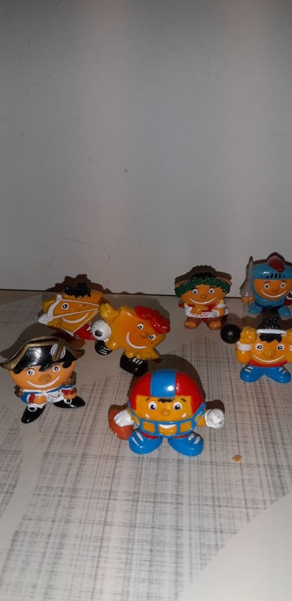 Set n. 17 sorpresine Extra Kinder