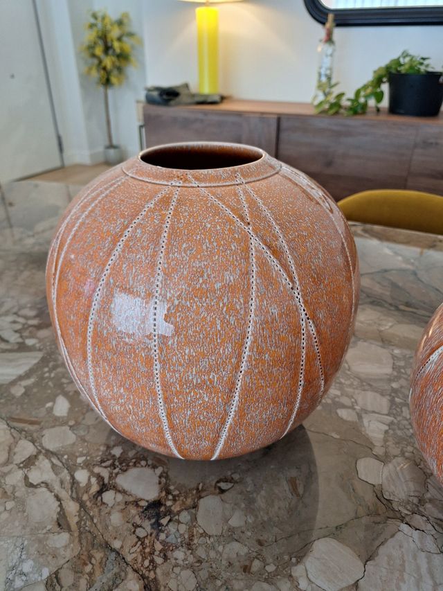 2 Jarrones decorativos