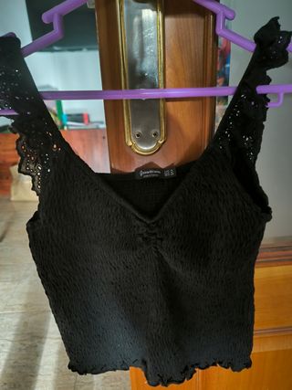 Top corto negro
