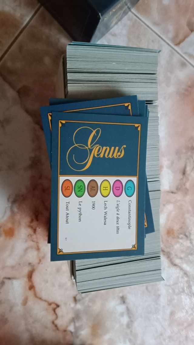 Trivial , edición genus