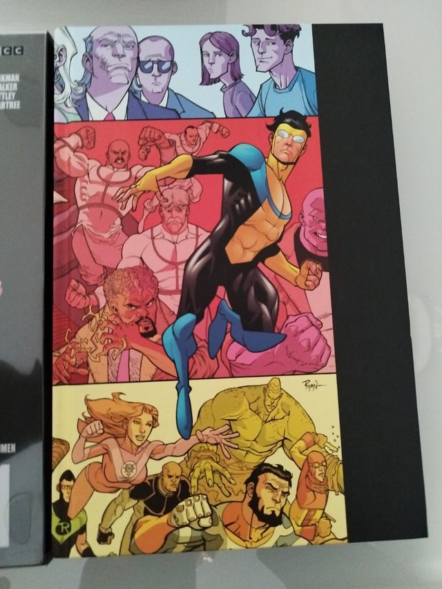 Invencible vol. 1 de 8 (Edición Deluxe)