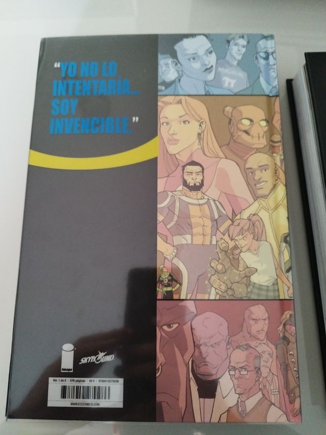 Invencible vol. 1 de 8 (Edición Deluxe)