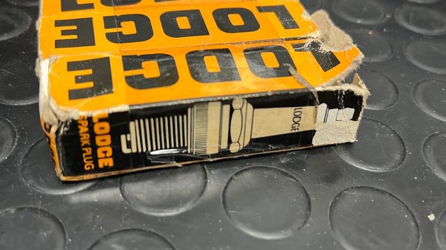 4 car spark plugs Lodge 2HLN 2HLNY Alfa Rome